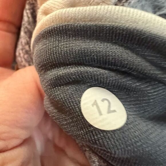 Lululemon Athletica Womens Wide Leg Gray Banded Leggings Size 12 Athleisure Yoga - Picture 6 of 6